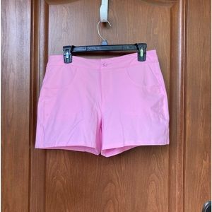 Loco skailz. Light pick shorts. Size M.